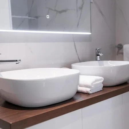 Apartmán Velebit - Luxury Steps Away From Adriatic Sea, With Private Pool And Stunning Views