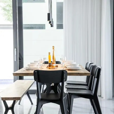 Velebit - Luxury Steps Away From Adriatic Sea, With Private Pool And Stunning Views Διαμέρισμα *