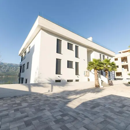 Velebit - Luxury Steps Away From Adriatic Sea, With Private Pool And Stunning Views Апартаменты Виньерац
