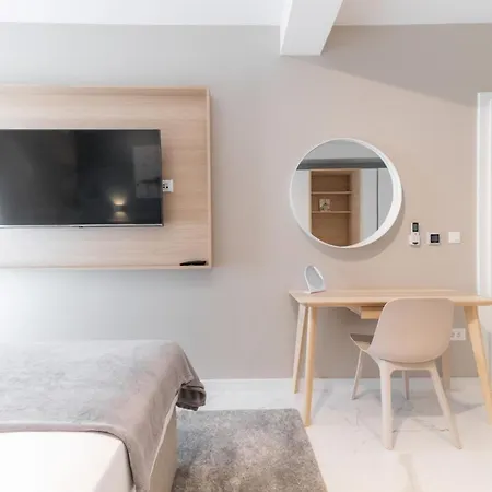 Apartmán Velebit - Luxury Steps Away From Adriatic Sea, With Private Pool And Stunning Views Vinjerac