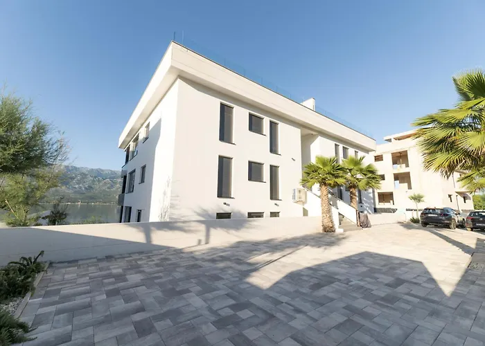 Velebit - Luxury Steps Away From Adriatic Sea, With Private Pool And Stunning Views Апартаменты Виньерац