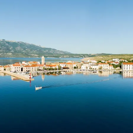 Apartment Velebit - Luxury Steps Away From Adriatic Sea, With Private Pool And Stunning Views Vinjerac