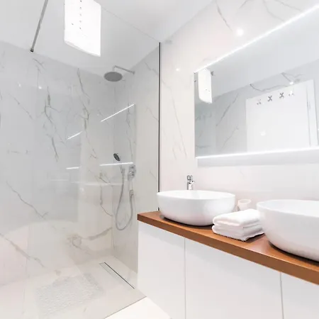 Velebit - Luxury Steps Away From Adriatic Sea, With Private Pool And Stunning Views * Vinjerac