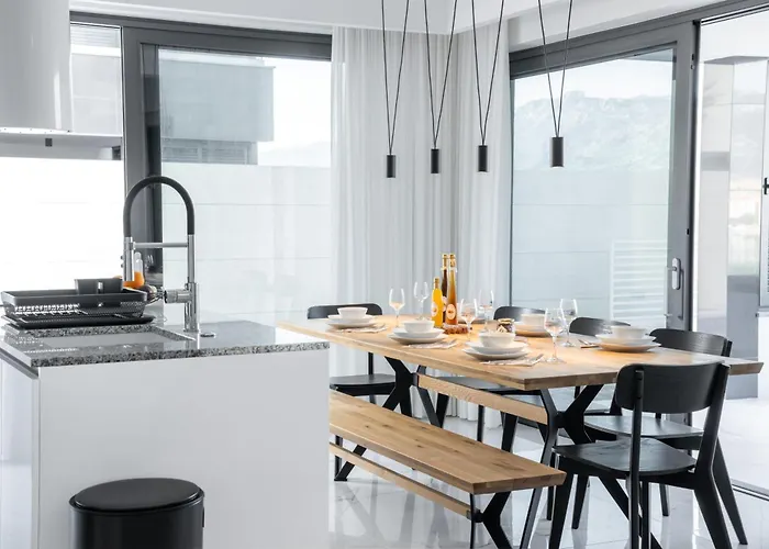 Velebit - Luxury Steps Away From Adriatic Sea, With Private Pool And Stunning Views شقة فينجيراك