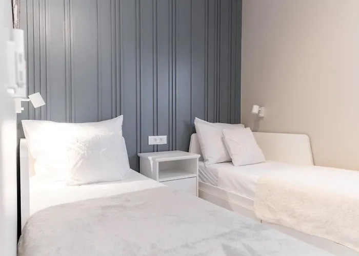 Velebit - Luxury Steps Away From Adriatic Sea, With Private Pool And Stunning Views شقة